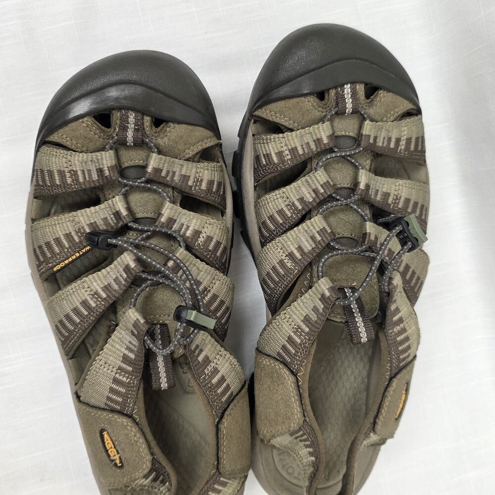 KEEN Men’s Newport H2 Sport Sandals Size 10.5 Brown Olive Waterproof Hiking